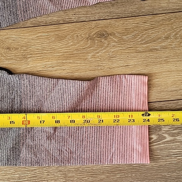 Excellent condition Brooks running capris. - Picture 7 of 7